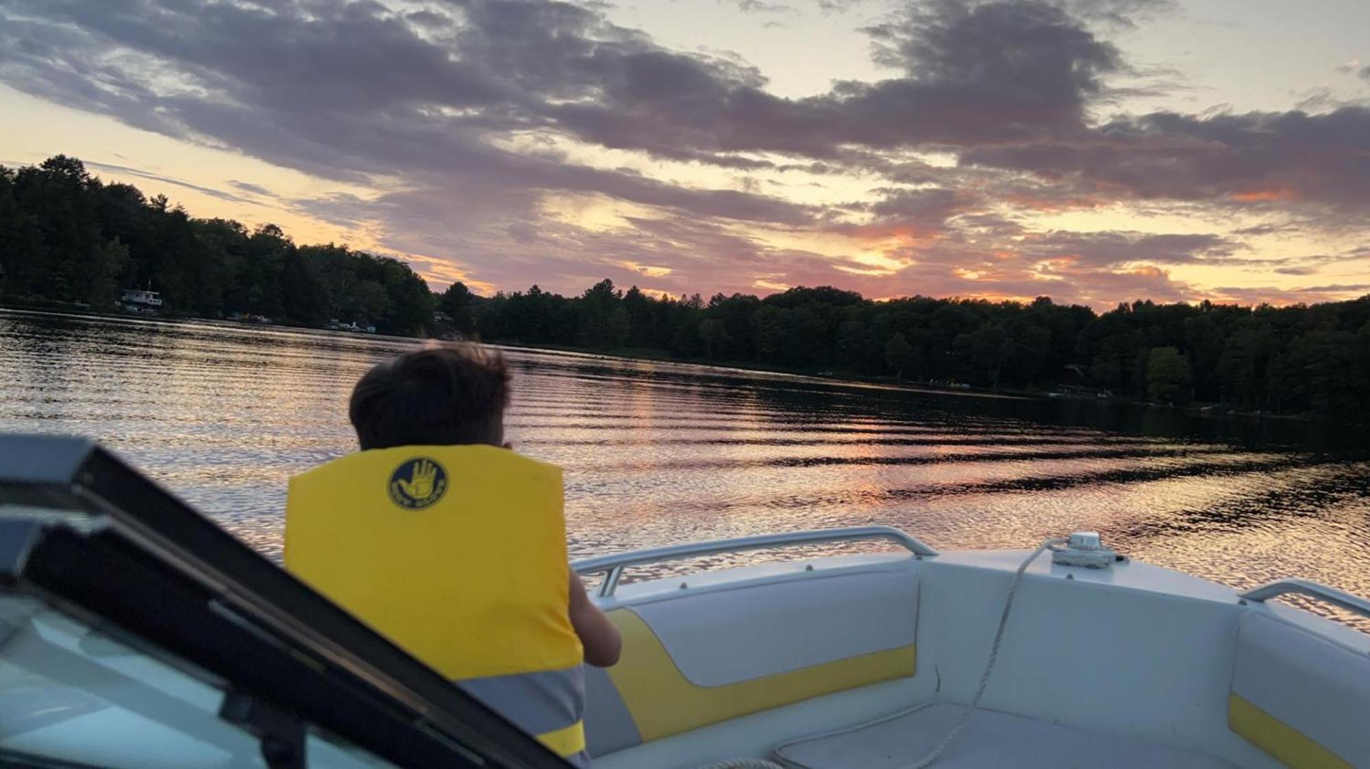 Muskoka Escape Hotel Port Carling Ngoại thất bức ảnh